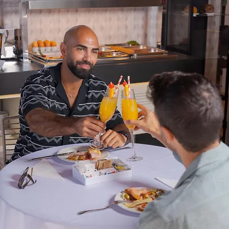 Fahana - Gay Men Only (adults Only) بلايا ديل إنغلز